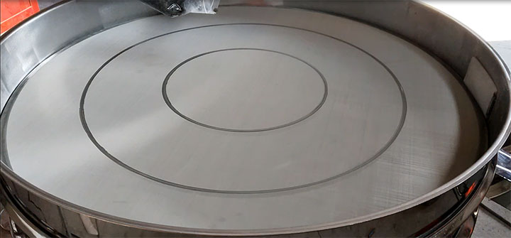 Choosing Stainless Steel Vibrating Screen Mesh for High-Temperature Screening