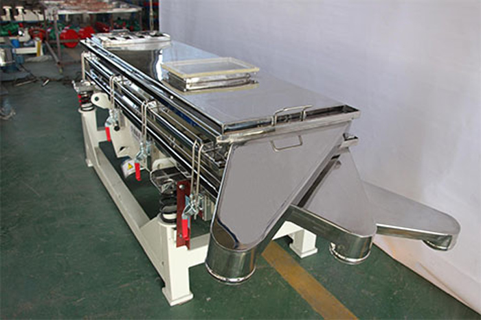 Tea seed grading linear vibrating screen