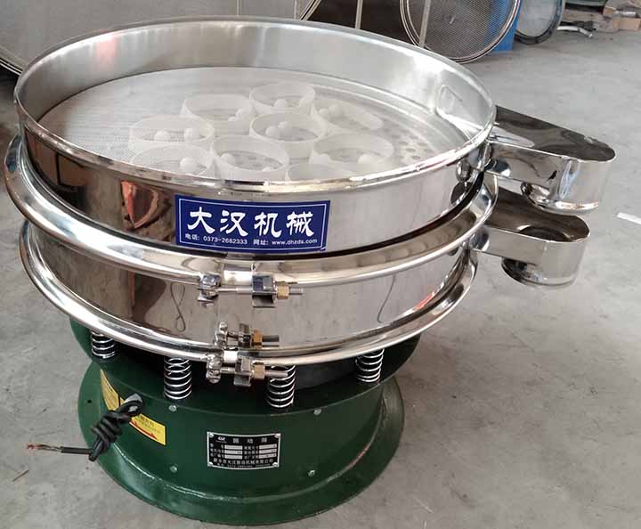 Vibrating sieve for liquid solid separation